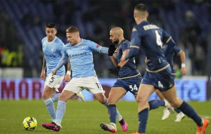 今夜意大利杯焦点战，埃因霍温单刀错失，球迷炸锅，数据趋势出现新变化(墨尔本胜利vs悉尼fc)