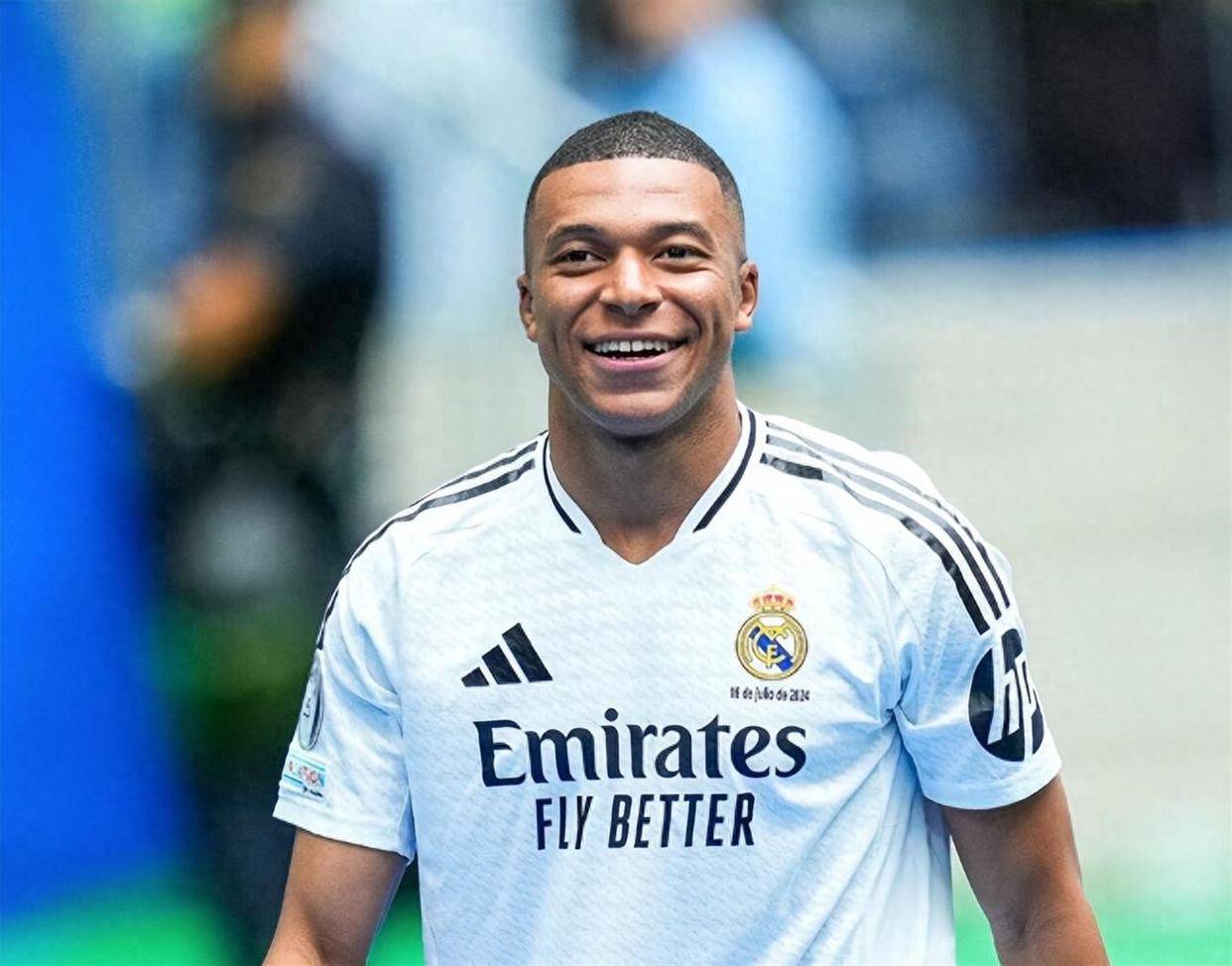 关于姆巴佩回归赛场,爆冷首场状态亮眼,加拿大队观众沸腾!的信息 关于姆巴佩回归赛场,爆冷首场状态亮眼,加拿大队观众沸腾!的信息